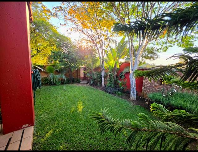 2 BEDROOM TOWNHOUSE FOR SALE IN MORELETAPARK